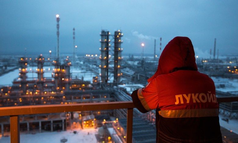 Corruption, Power, and Oil: The Russian Legacy of Fossil Fuel Production