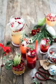 Holiday Hosting Hacks – Festive Tips and Delicious Dishes